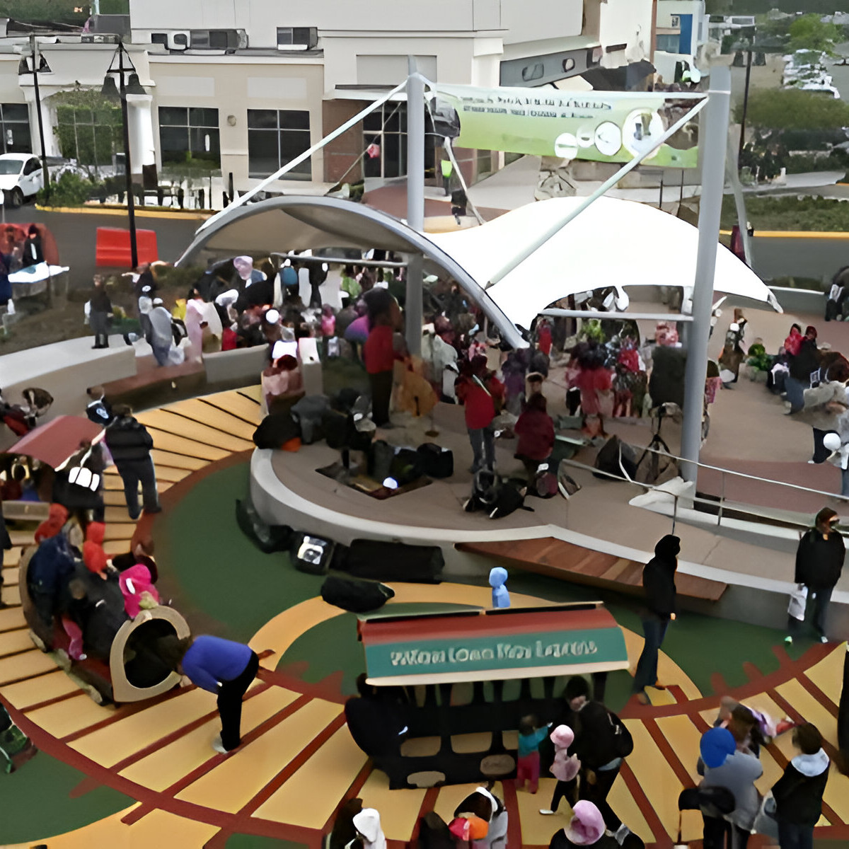 Willow Plaza